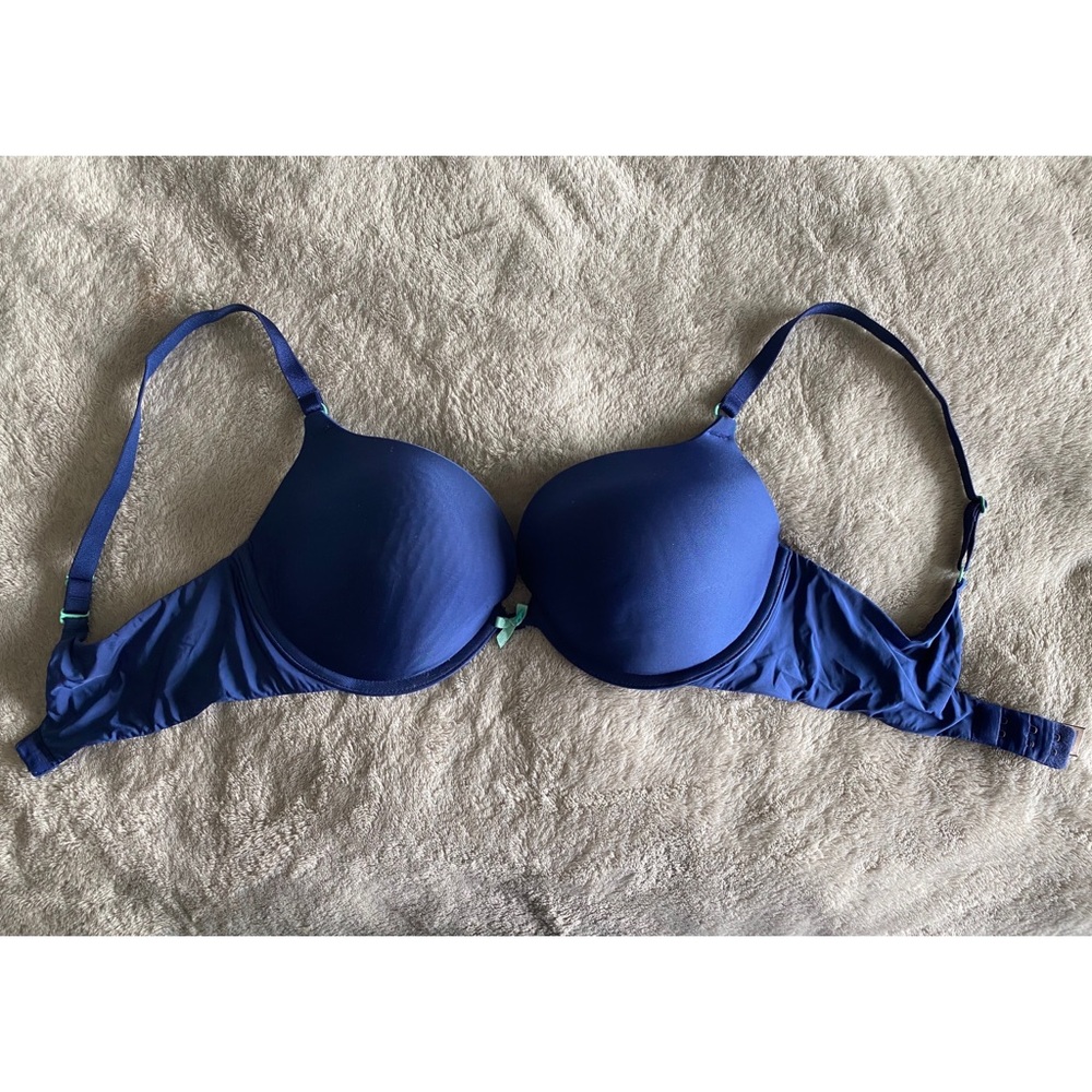 Victoria’s Secret Push-Up Bra 34D